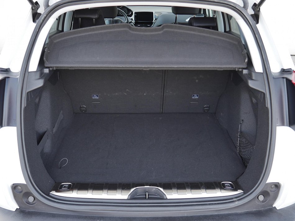 Peugeot 2008 1.2 PT Allure