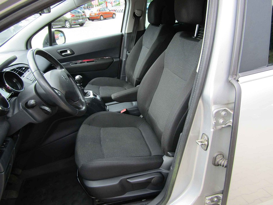 Peugeot 5008 1.6 HDi 