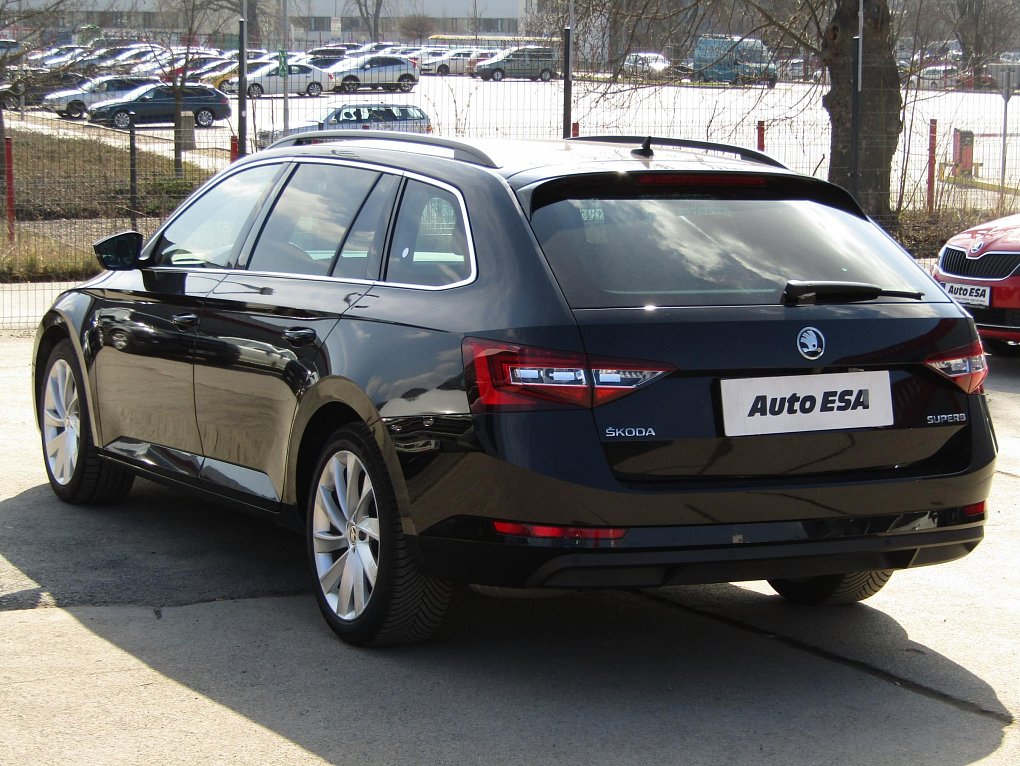 Škoda Superb III 2.0 TSi SportLine