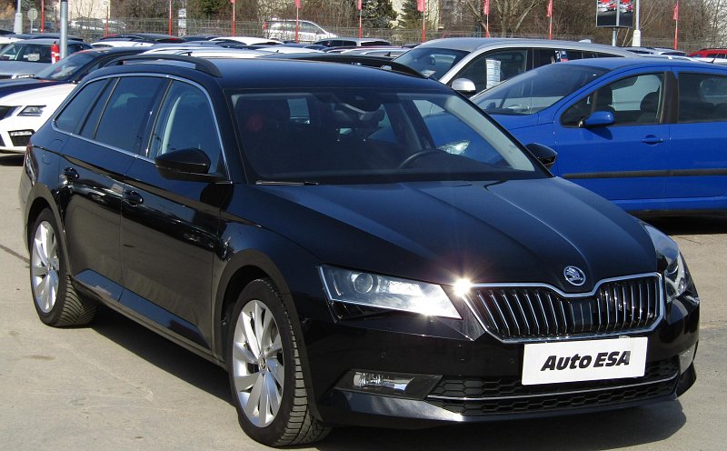 Škoda Superb III 2.0 TSi SportLine