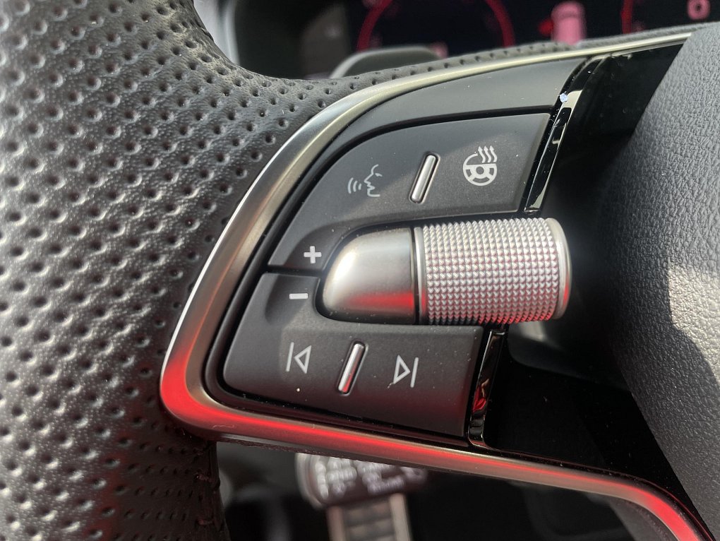 Škoda Karoq 1.5 TSi SportLine