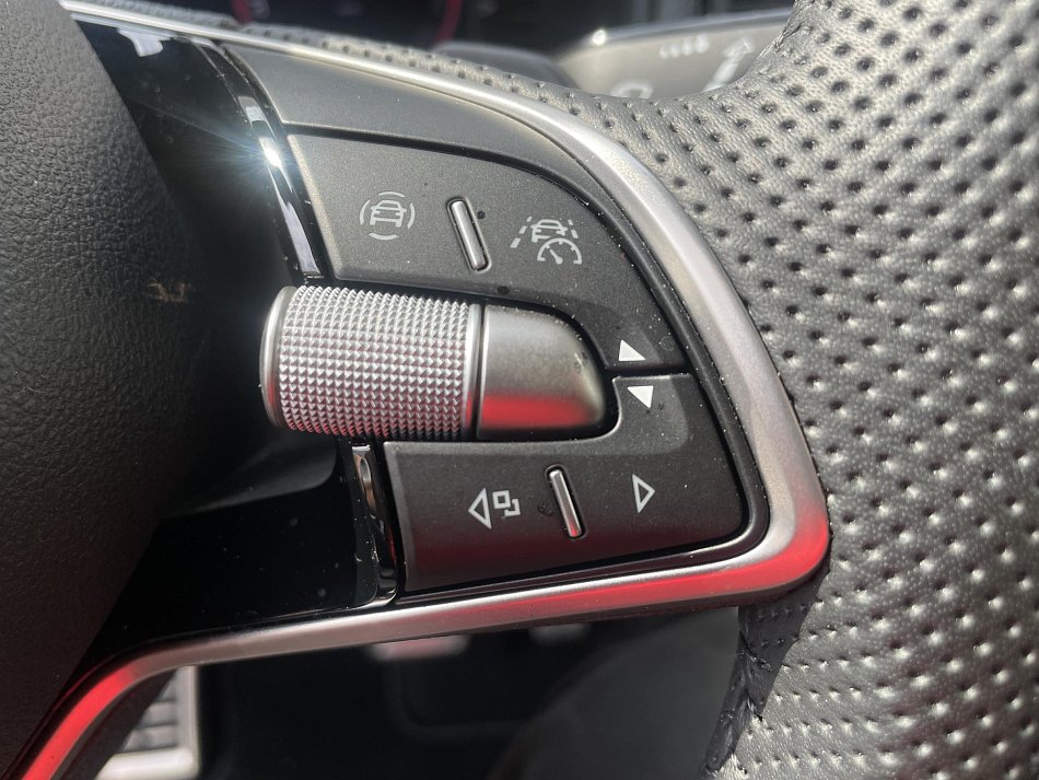 Škoda Karoq 1.5 TSi SportLine