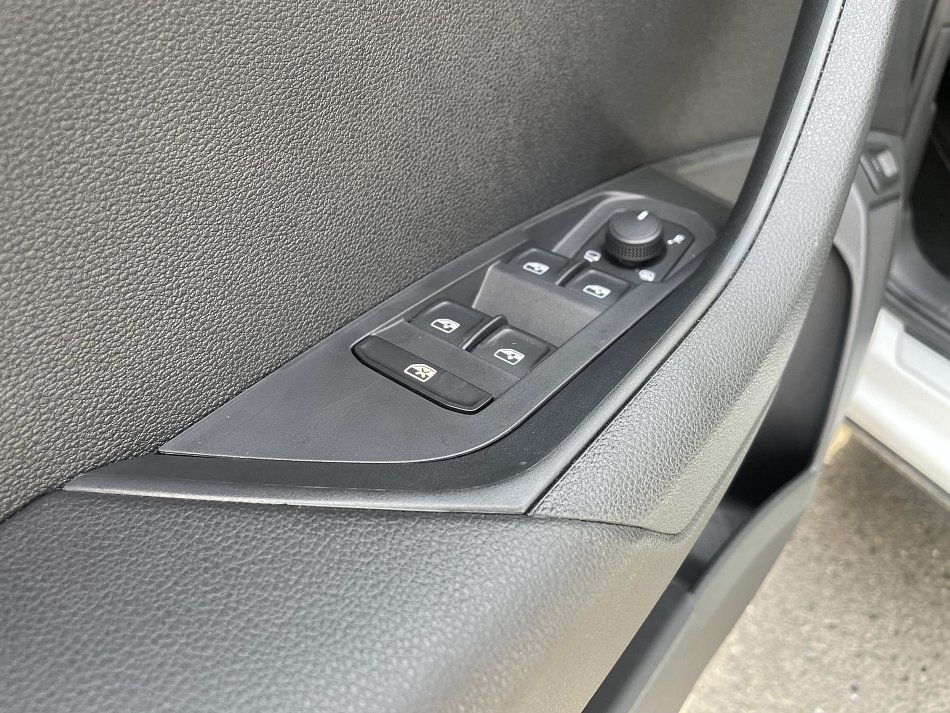 Škoda Karoq 1.5 TSi SportLine