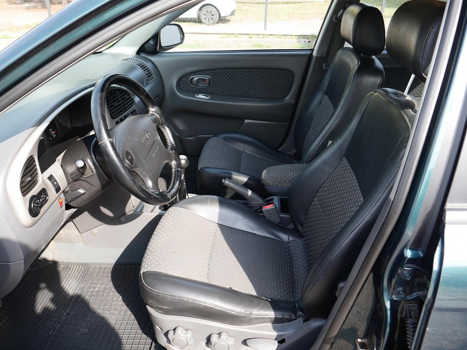 Kia Shuma 1.6i 