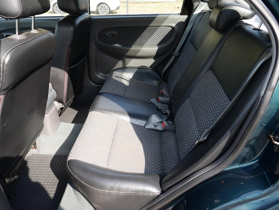 Kia Shuma 1.6i 