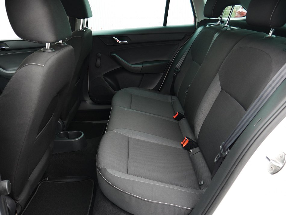 Škoda Rapid 1.6 TDi Ambition