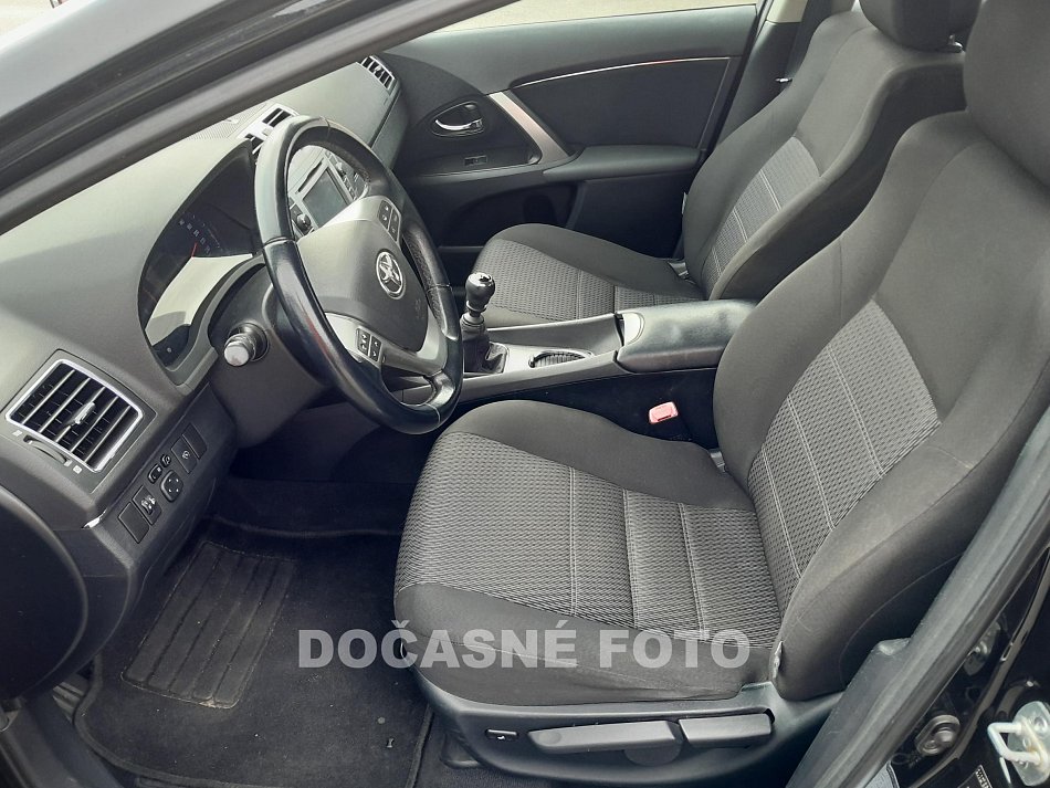 Toyota Avensis 2.2 D-4D Live