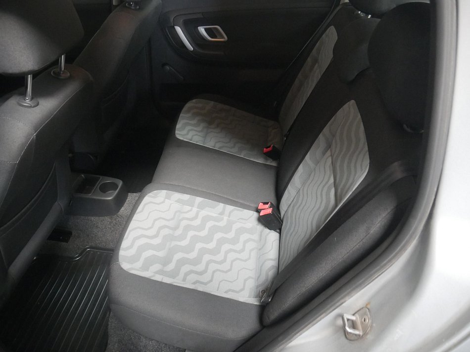 Škoda Fabia II 1.2i 