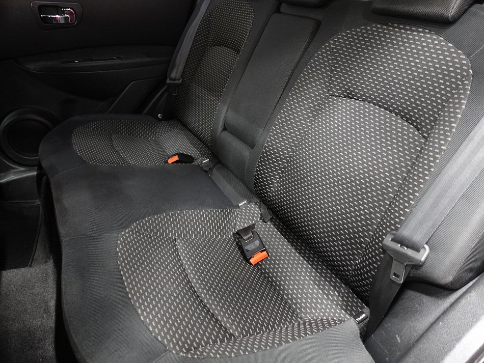 Nissan Qashqai 2.0  4x4