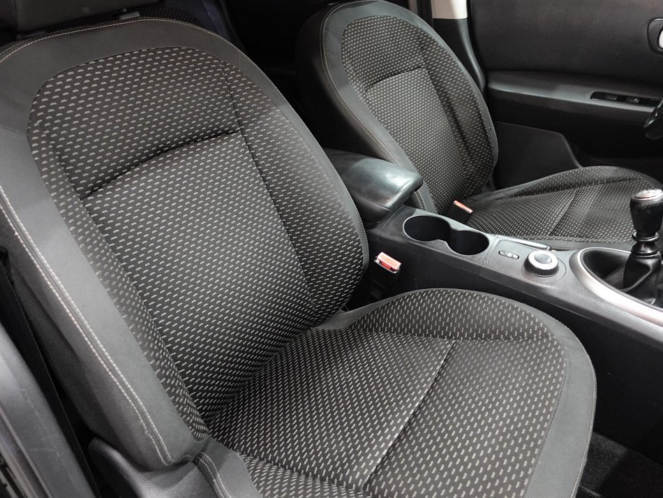 Nissan Qashqai 2.0  4x4