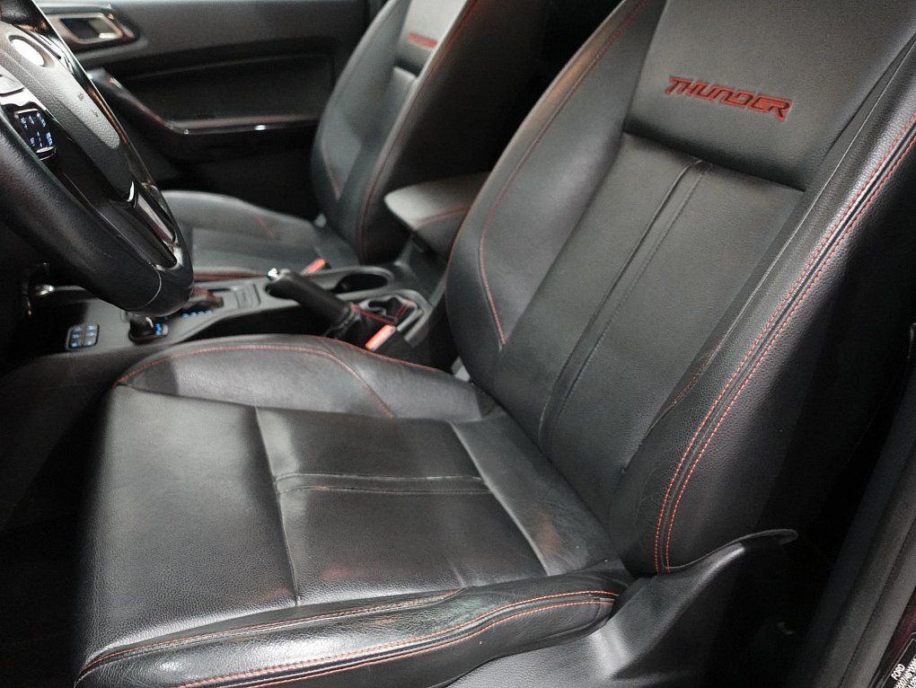 Ford Ranger 2.0TDCI  4x4 THUNDER