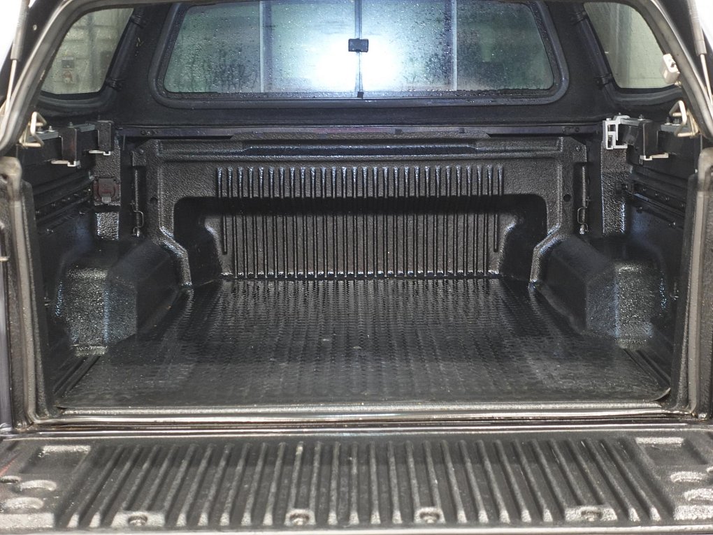 Ford Ranger 2.0TDCI  4x4 THUNDER