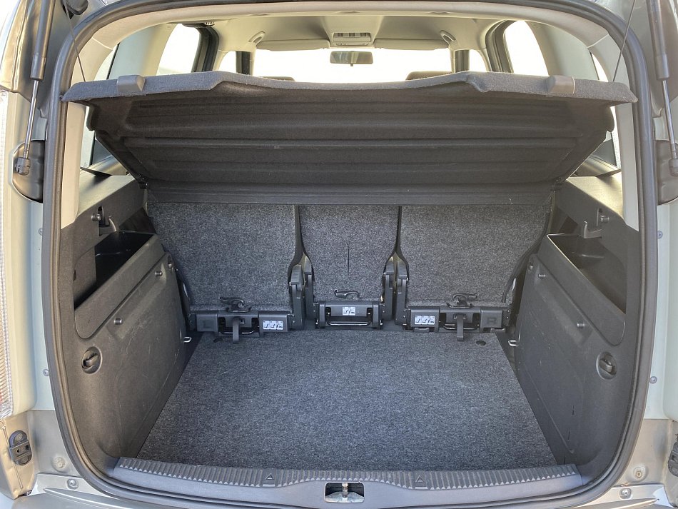 Škoda Roomster 1.2i Ambition