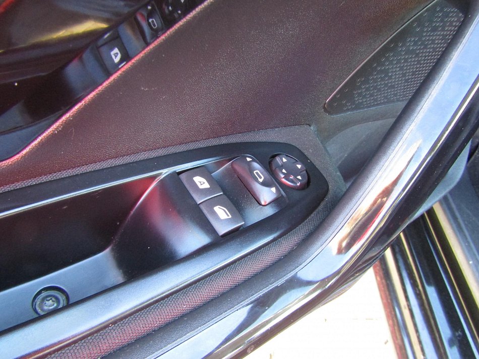 Peugeot 208 1.2PT Active