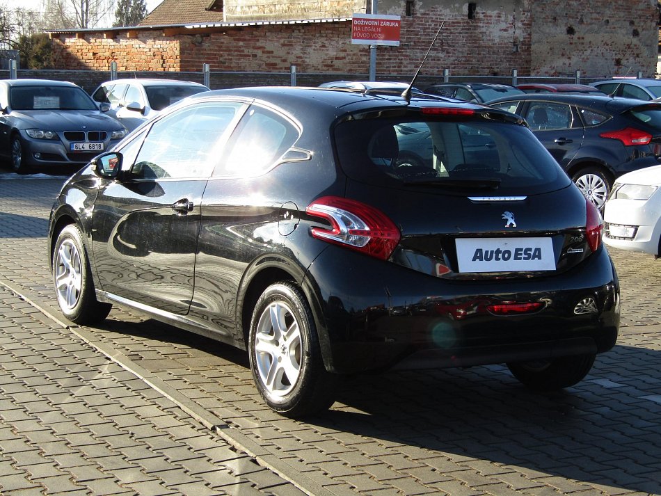 Peugeot 208 1.2PT Active