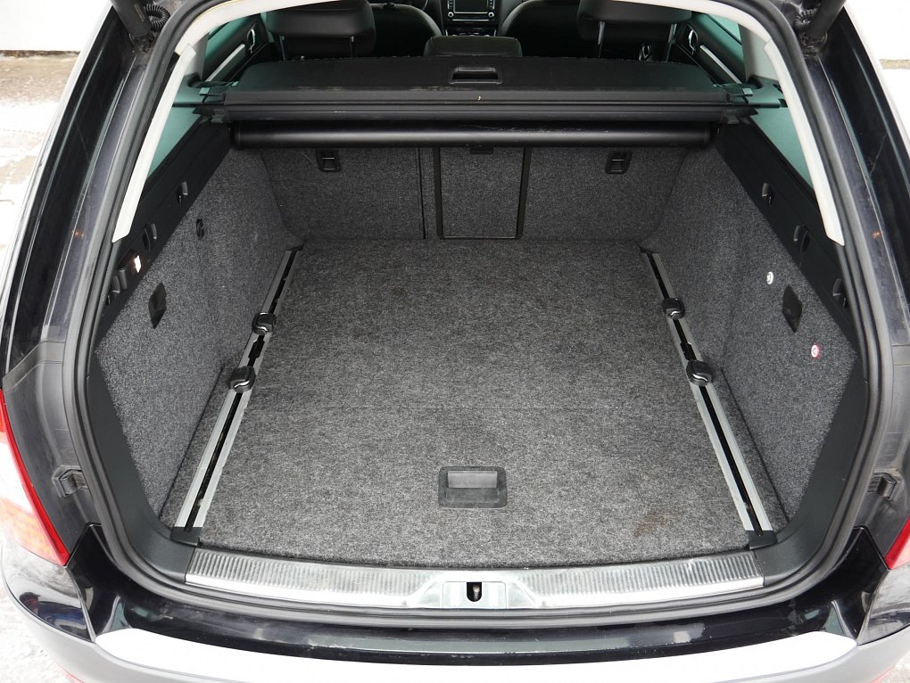 Škoda Superb II 2.0 TDi ScoutLine