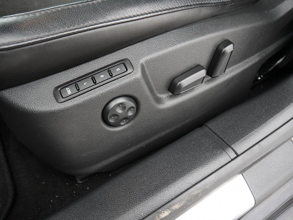 Škoda Superb II 2.0 TDi ScoutLine