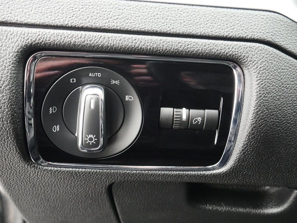 Škoda Superb II 2.0 TDi ScoutLine