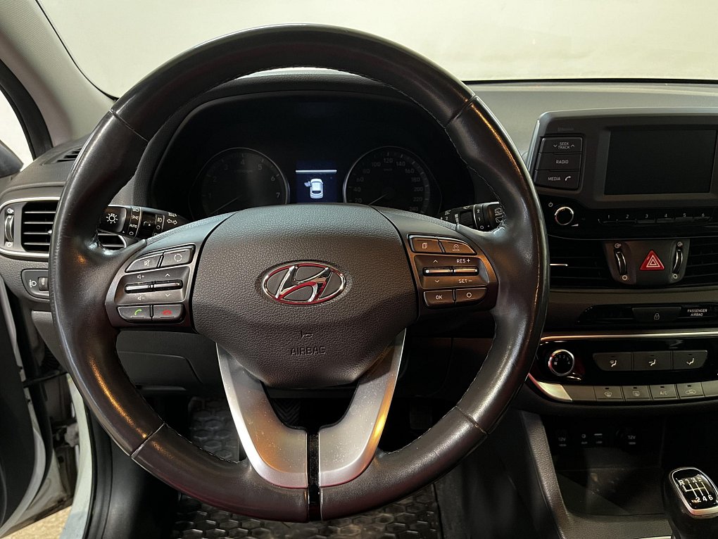 Hyundai I30 1.4 T-GDi Trikolor