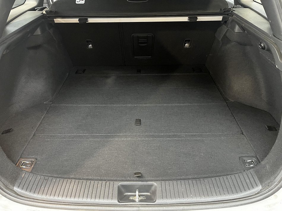 Hyundai I30 1.4 T-GDi Trikolor