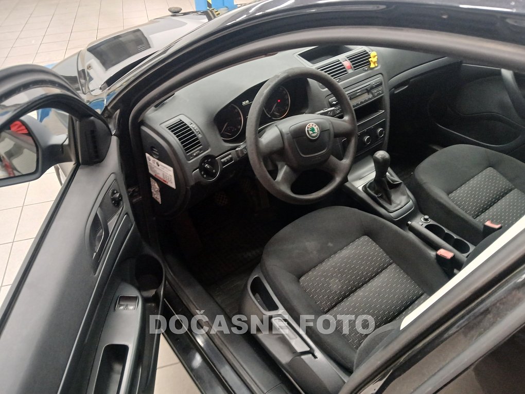 Škoda Octavia II 1.6MPi Tour