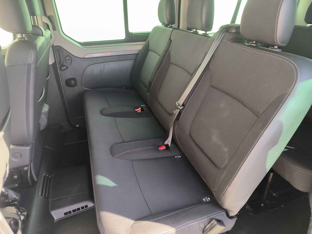Renault Trafic 2.0dCi Intense L2 9míst