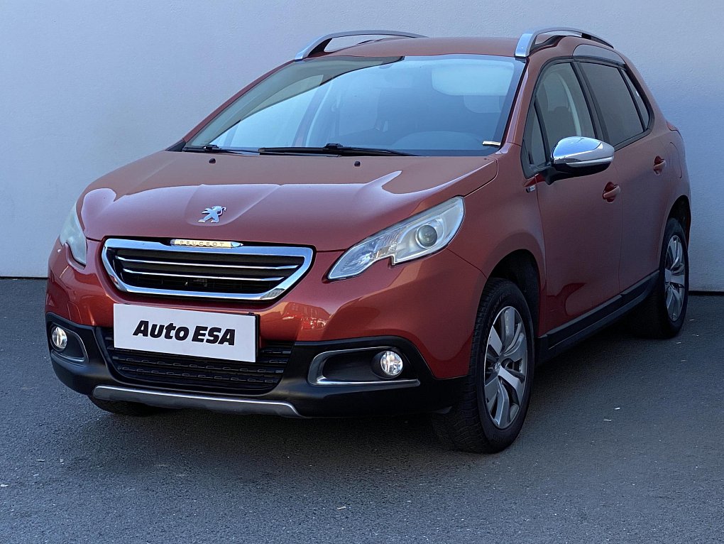 Peugeot 2008 1.2PT Style