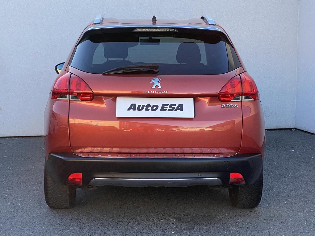 Peugeot 2008 1.2PT Style