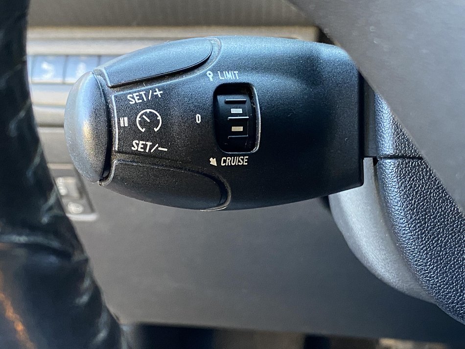 Peugeot 2008 1.2PT Style