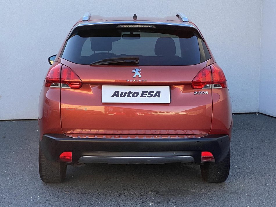 Peugeot 2008 1.2PT Style