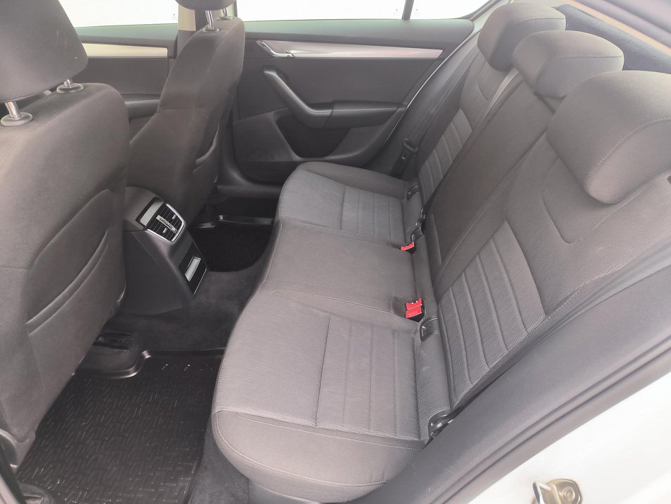 Škoda Octavia III 1.6TDi Style