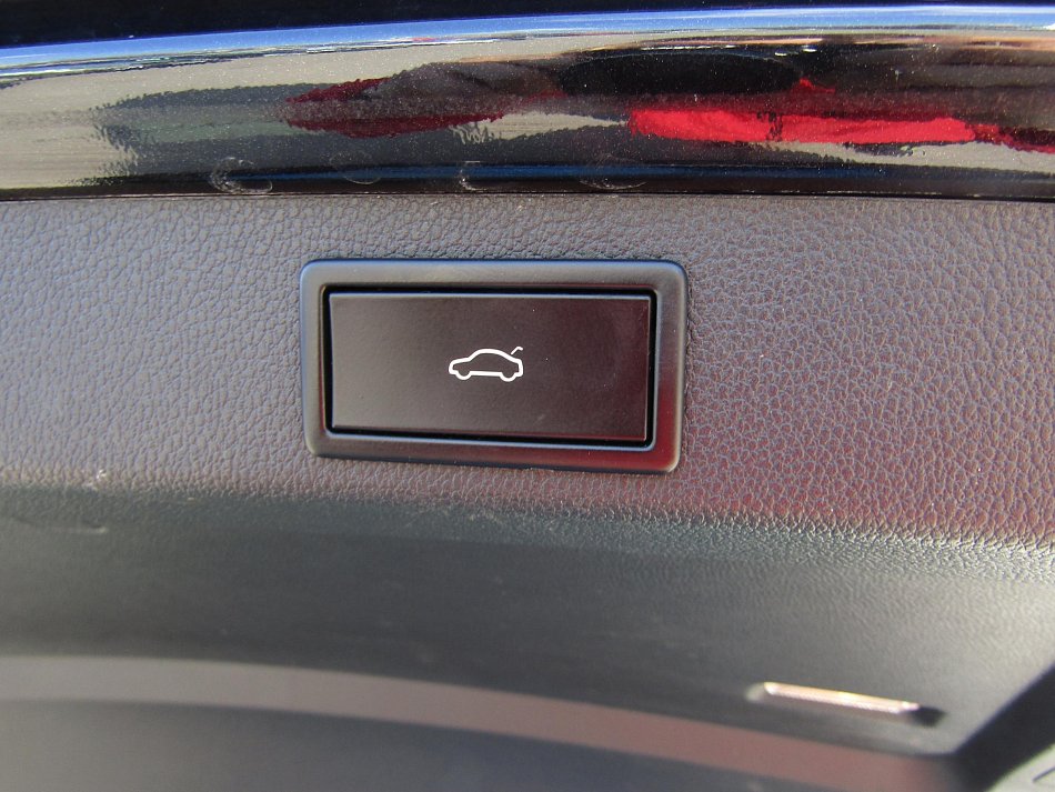 Škoda Superb III 2.0 TSi SportLine