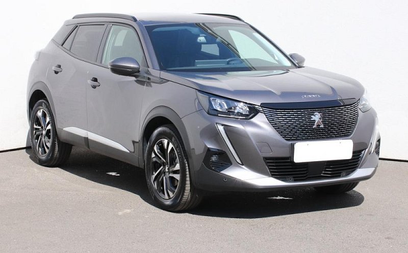 Peugeot 2008 1.2i 