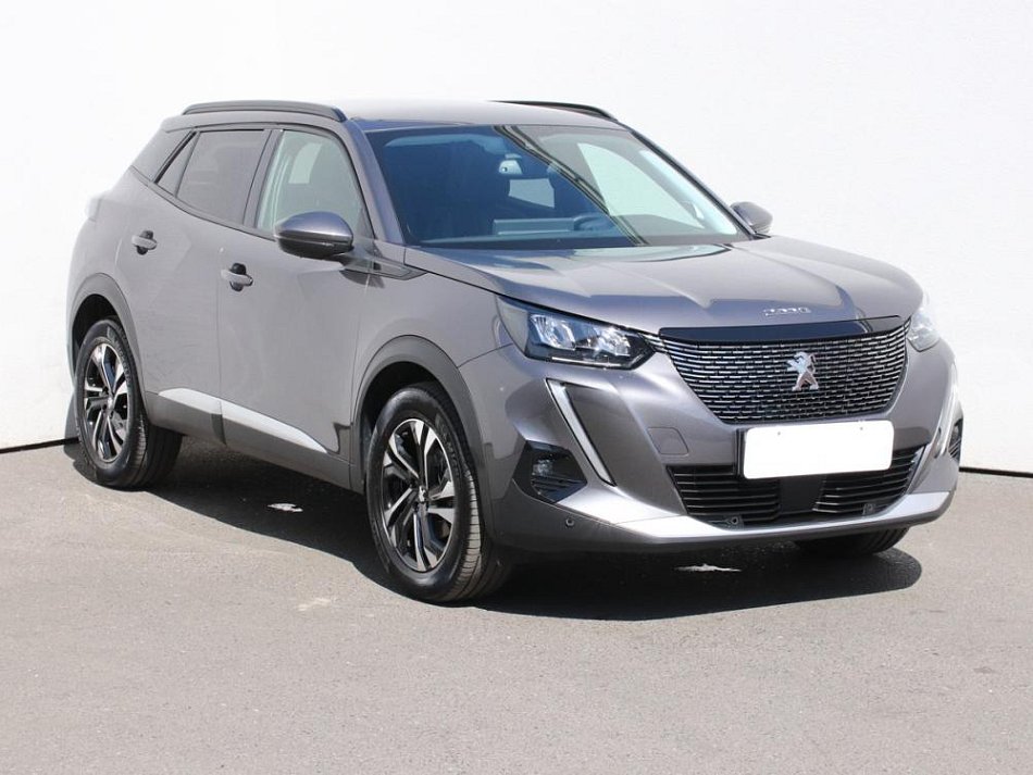 Peugeot 2008 1.2i 