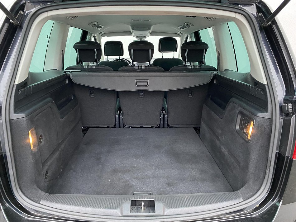 Volkswagen Sharan 2.0 TDi Match