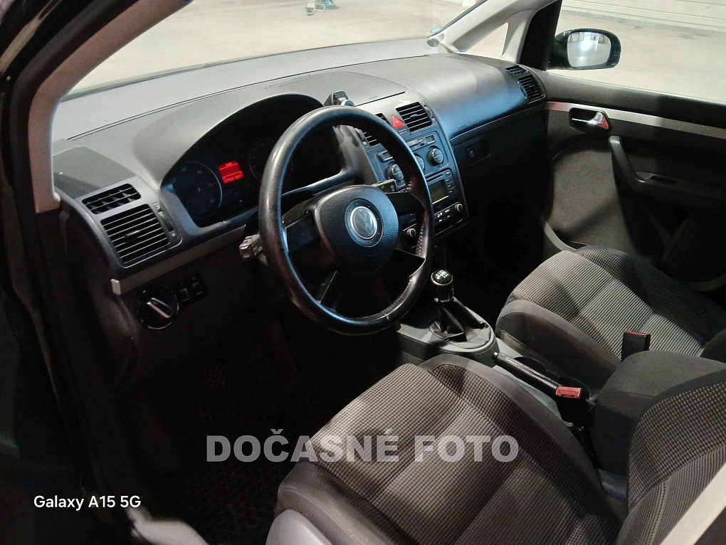 Volkswagen Touran 2.0 TDi 