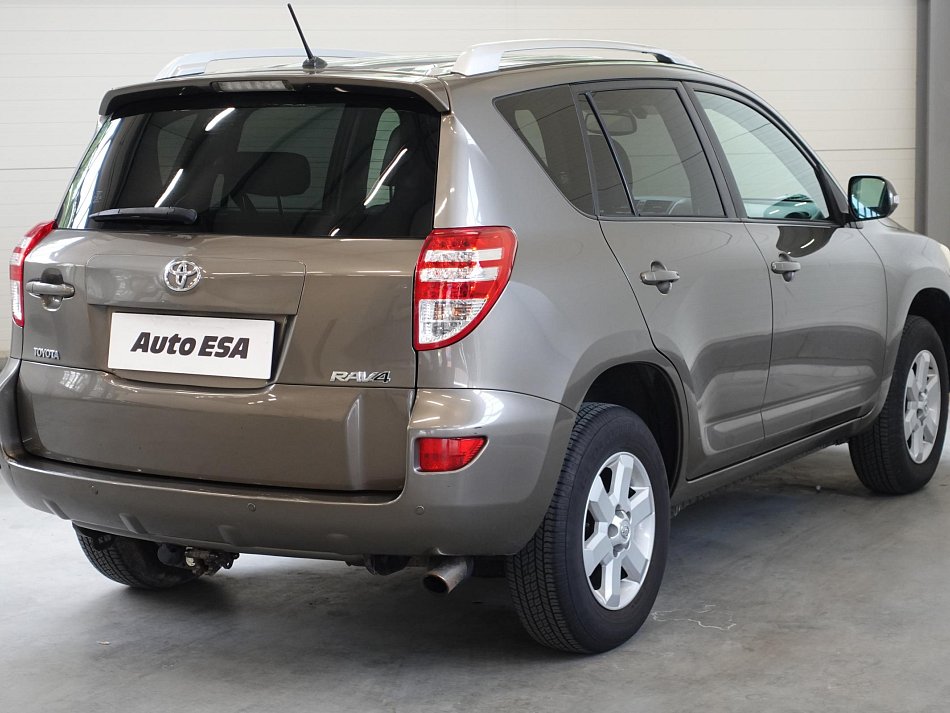 Toyota RAV4 2.0i  4x4