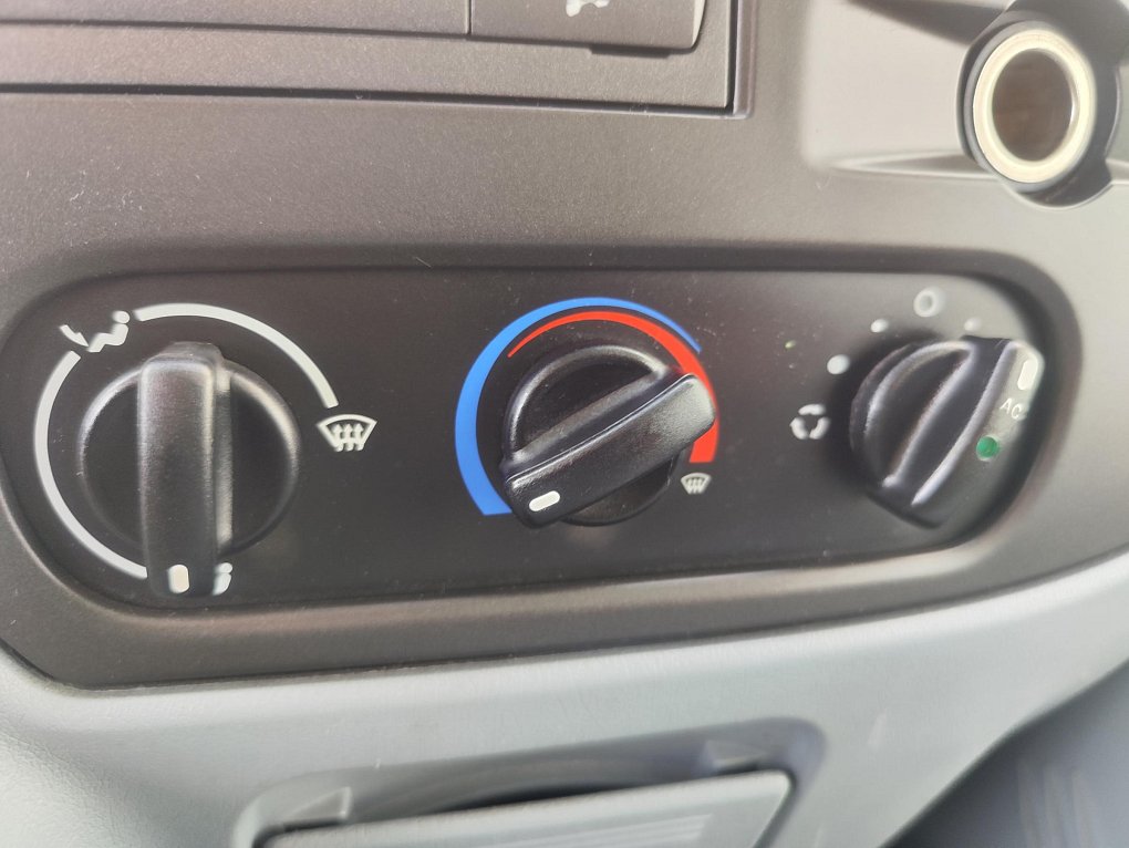 Ford Transit 2.2TDCi Trend L2H2 6míst