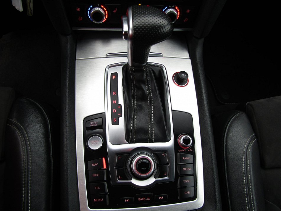 Audi Q7 3.0TDi  Quattro