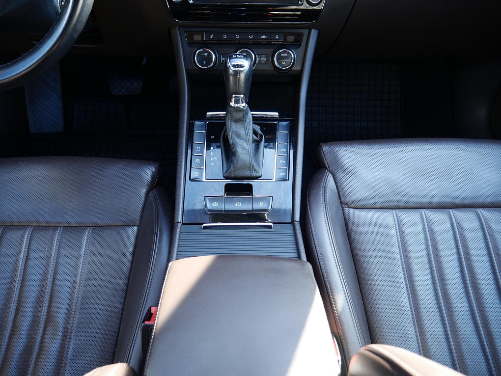 Škoda Superb III 2.0 TDi L&K 4x4