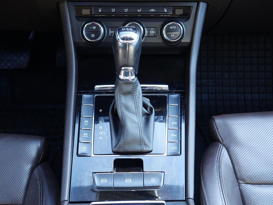 Škoda Superb III 2.0 TDi L&K 4x4