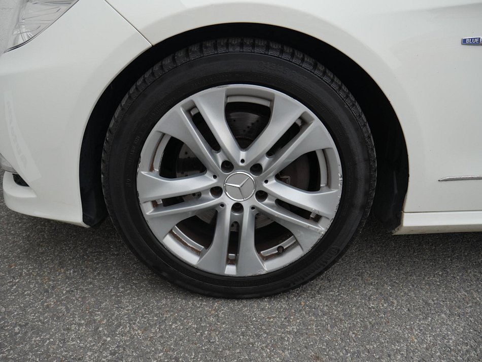 Mercedes-Benz Třída E 3.0 CDi  E 350 4Matic