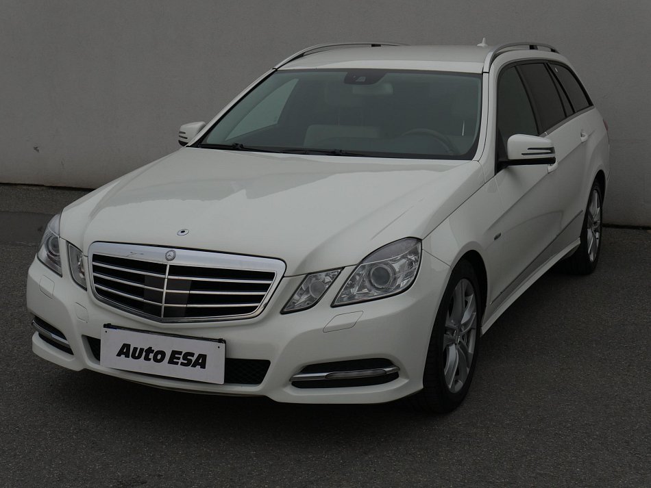 Mercedes-Benz Třída E 3.0 CDi  E 350 4Matic
