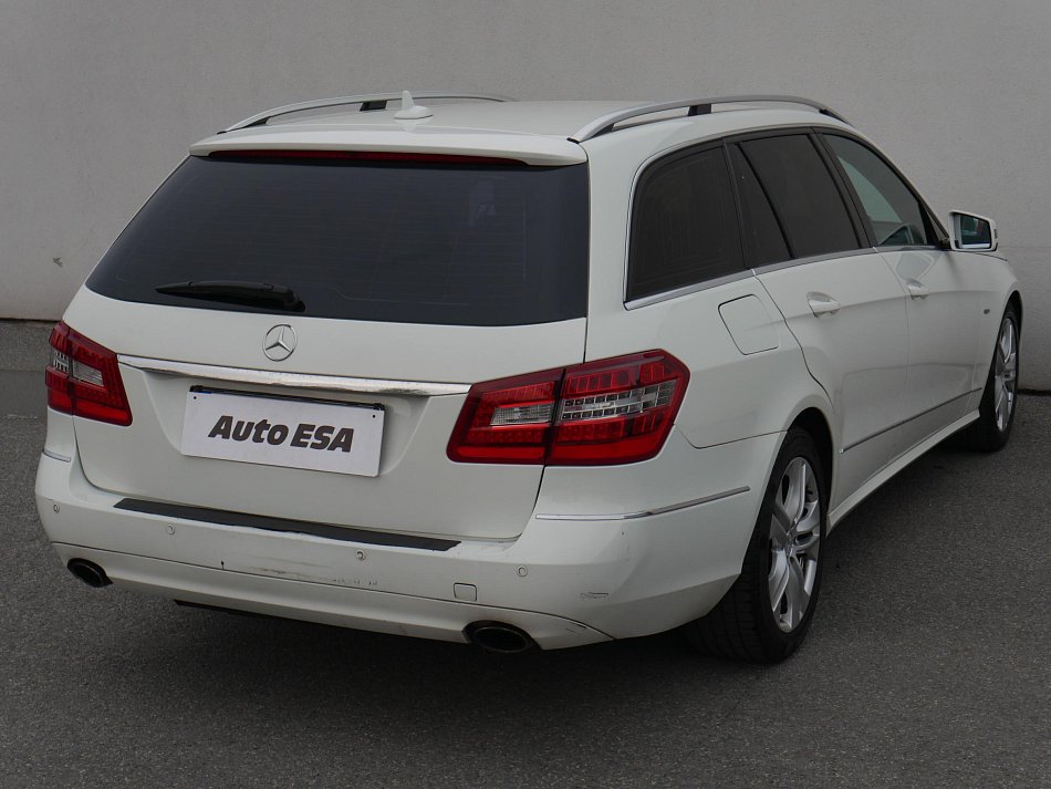 Mercedes-Benz Třída E 3.0 CDi  E 350 4Matic
