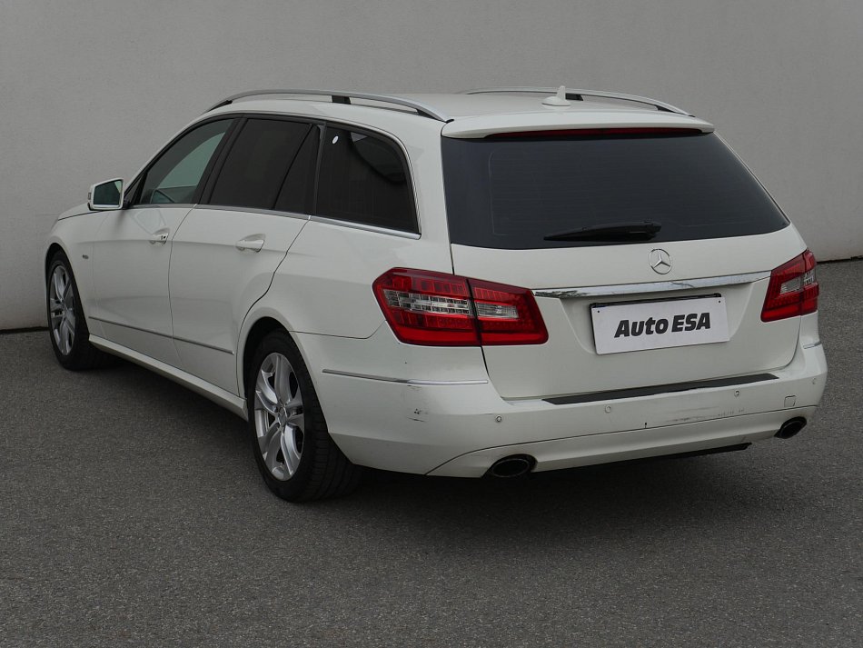 Mercedes-Benz Třída E 3.0 CDi  E 350 4Matic