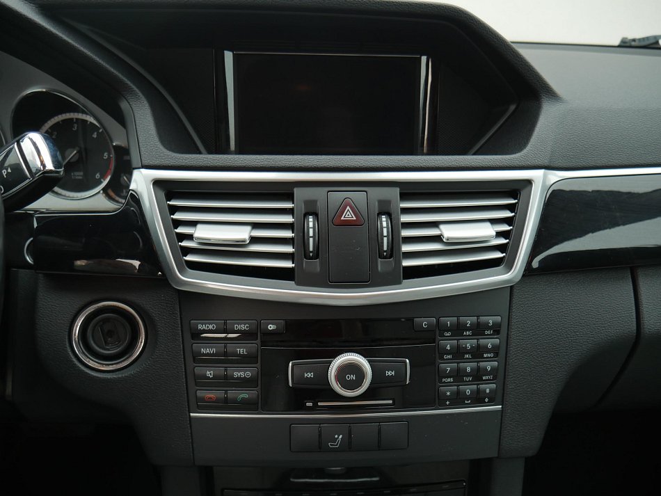 Mercedes-Benz Třída E 3.0 CDi  E 350 4Matic