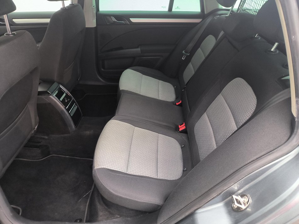 Škoda Superb II 2.0 TDI Ambition