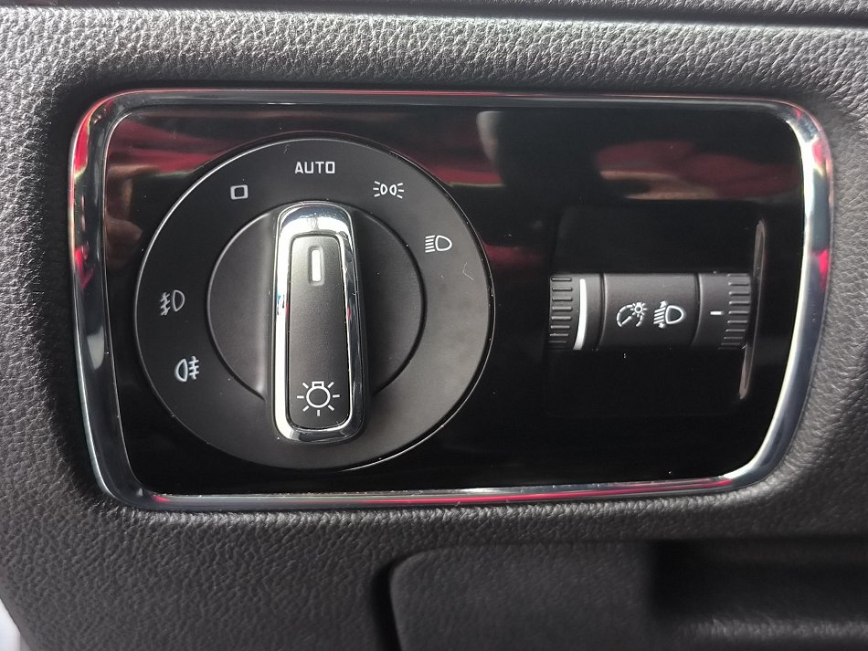 Škoda Superb II 2.0 TDI Ambition