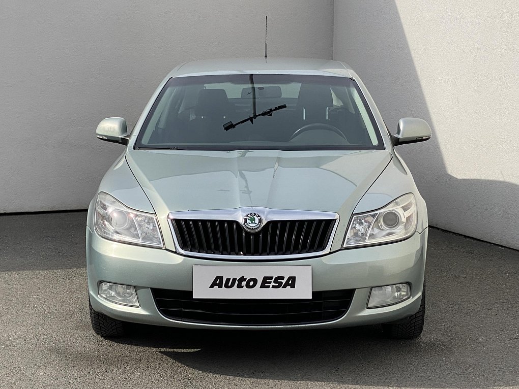 Škoda Octavia II 1.6i Ambiente