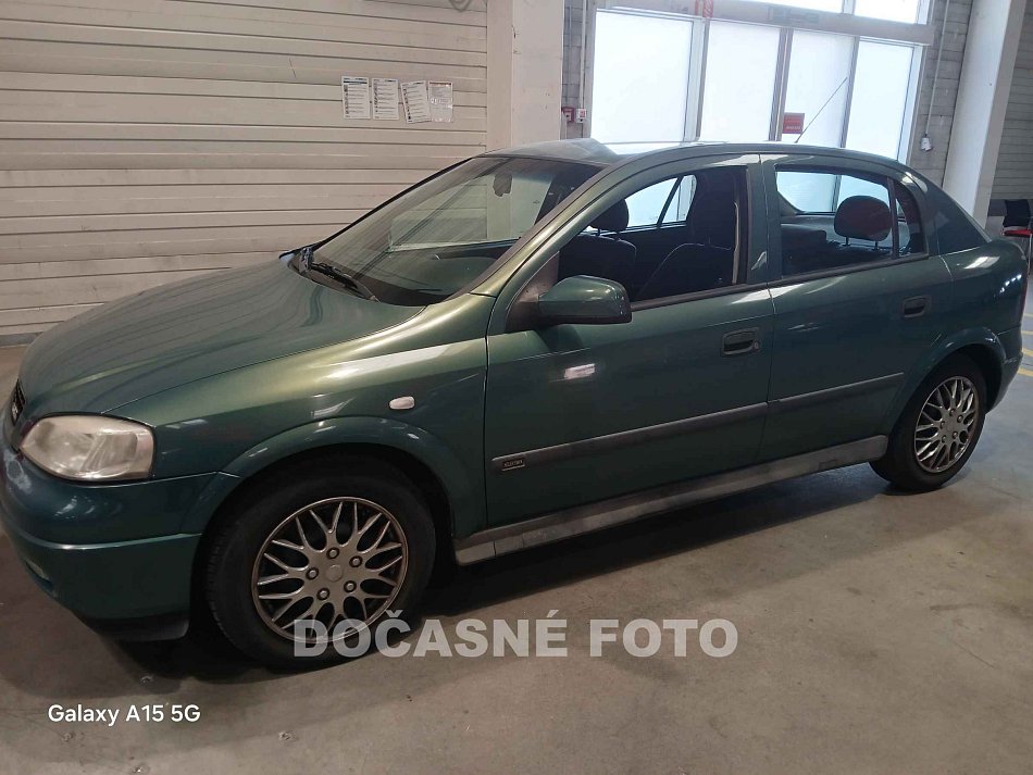 Opel Astra 1.6 i 
